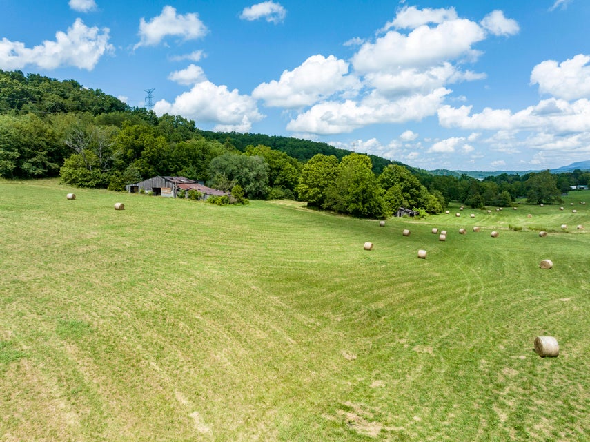 Photo #28: 2782 Watauga Road