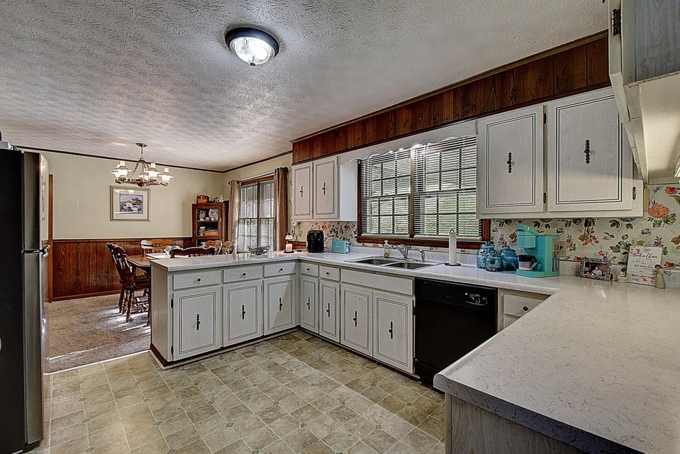 Photo #9: 2398 Temple Hill Road