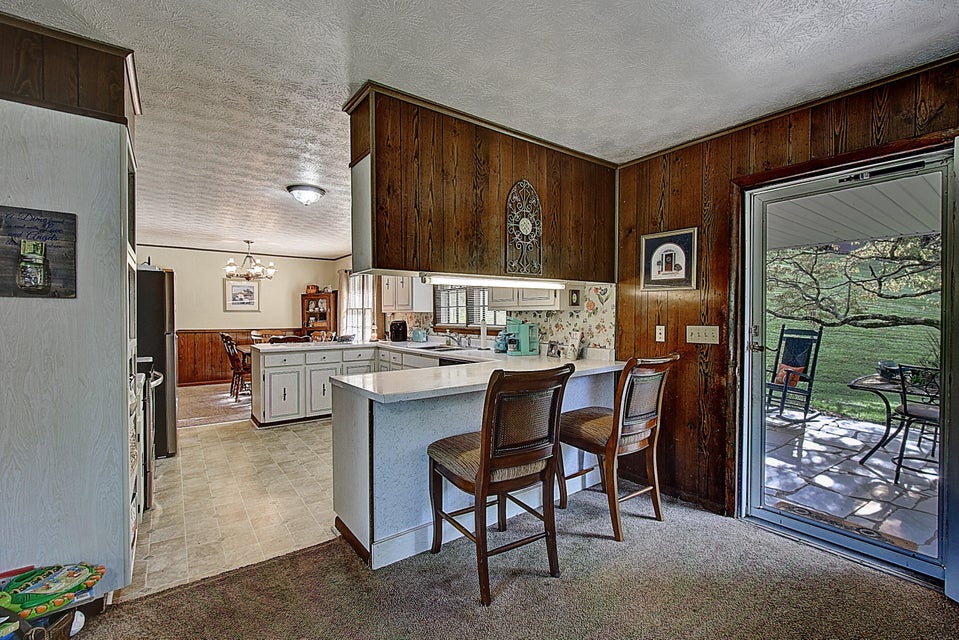 Photo #10: 2398 Temple Hill Road