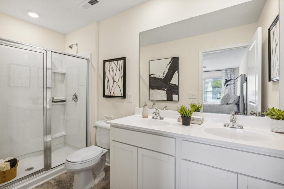 Photo #14: 720 Theobald Way