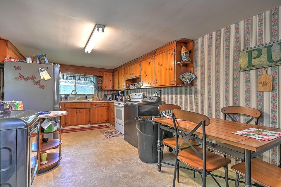 Photo #13: 264 Boone Street