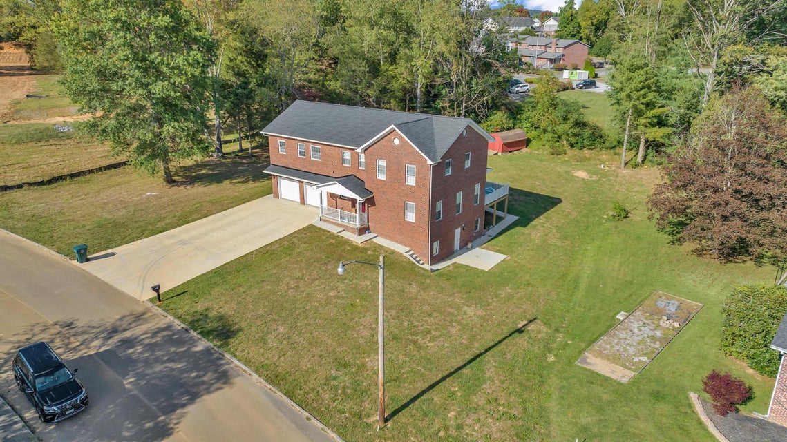 Photo #63: 175 Colony Circle