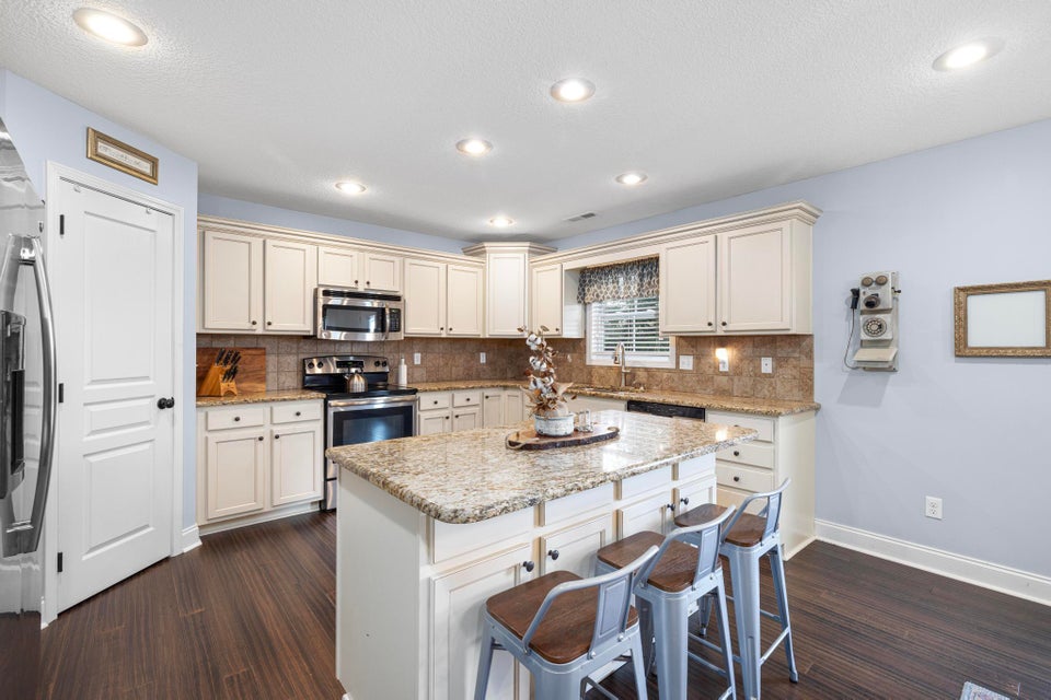Photo #11: 660 Aa Deakins Road