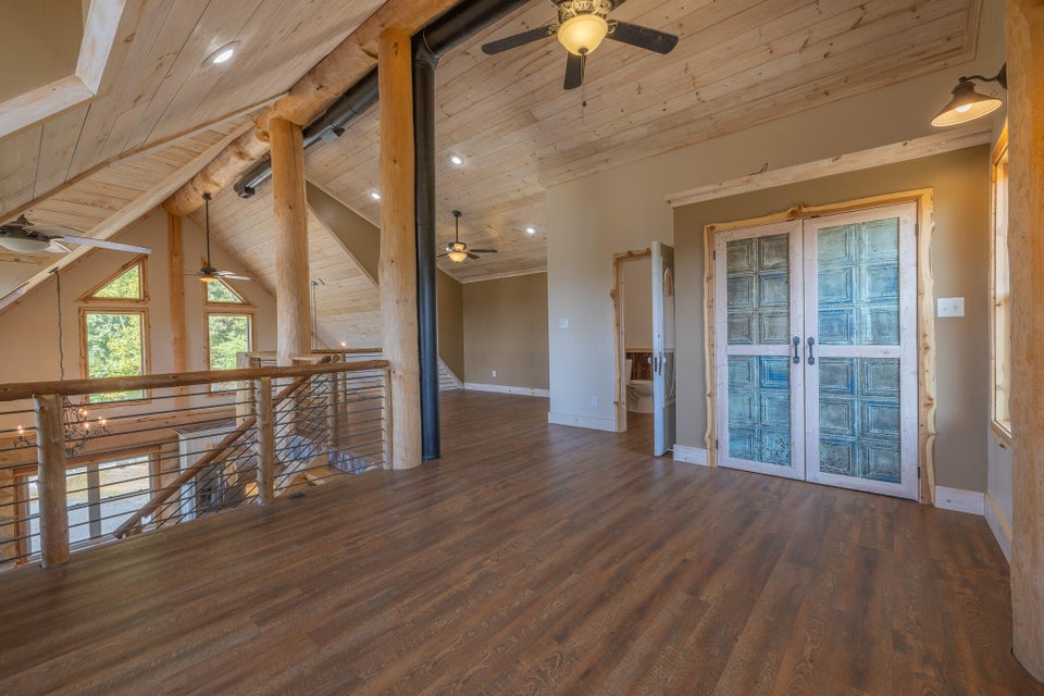Photo #23: 4260 Bloomingdale Road