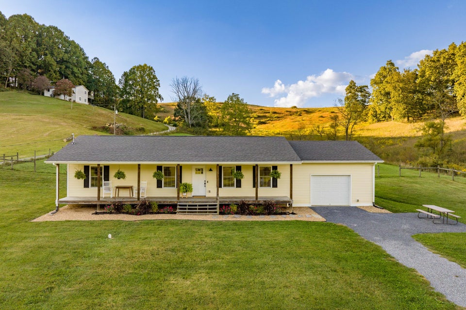 Photo #38: 13176 Mallicote Drive