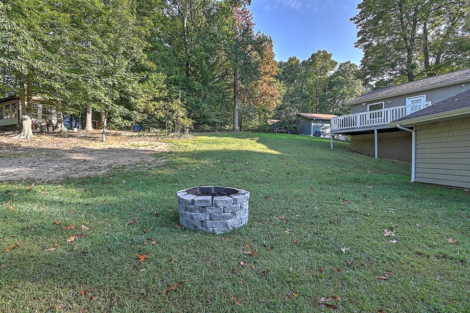 Photo #43: 300 Larkspur Drive