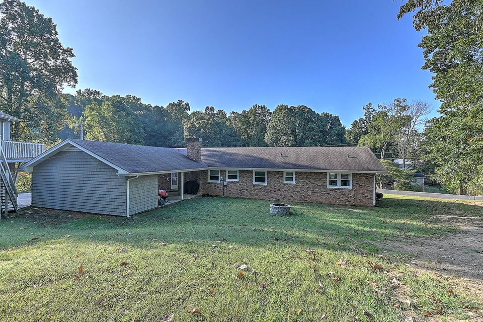 Photo #44: 300 Larkspur Drive
