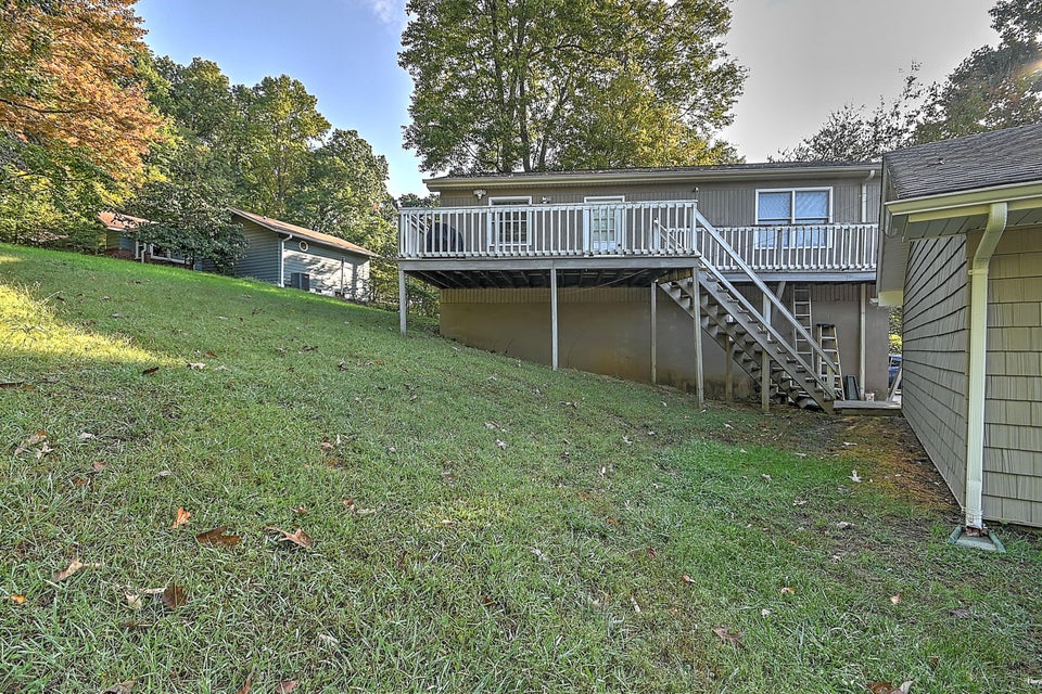 Photo #45: 300 Larkspur Drive