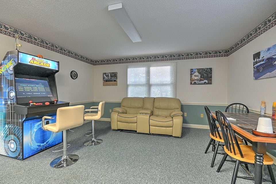 Photo #54: 300 Larkspur Drive