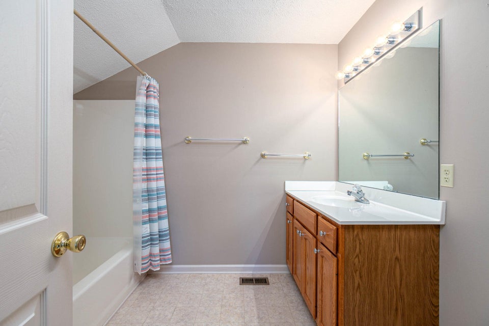 Photo #26: 326 Arbor Terrace