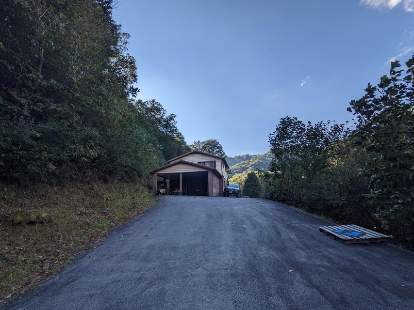 Photo #40: 4788 Guesses Fork Road