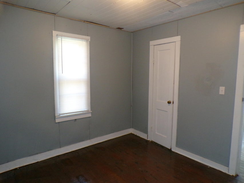 Photo #15: 2425 Charles Street