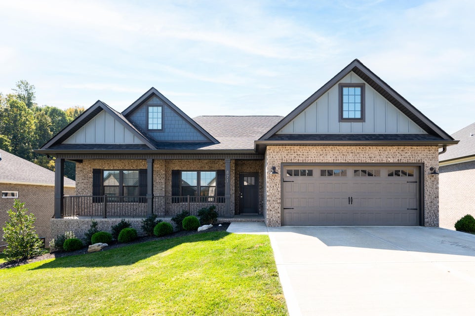 Photo #42: 871 Gardenia Drive