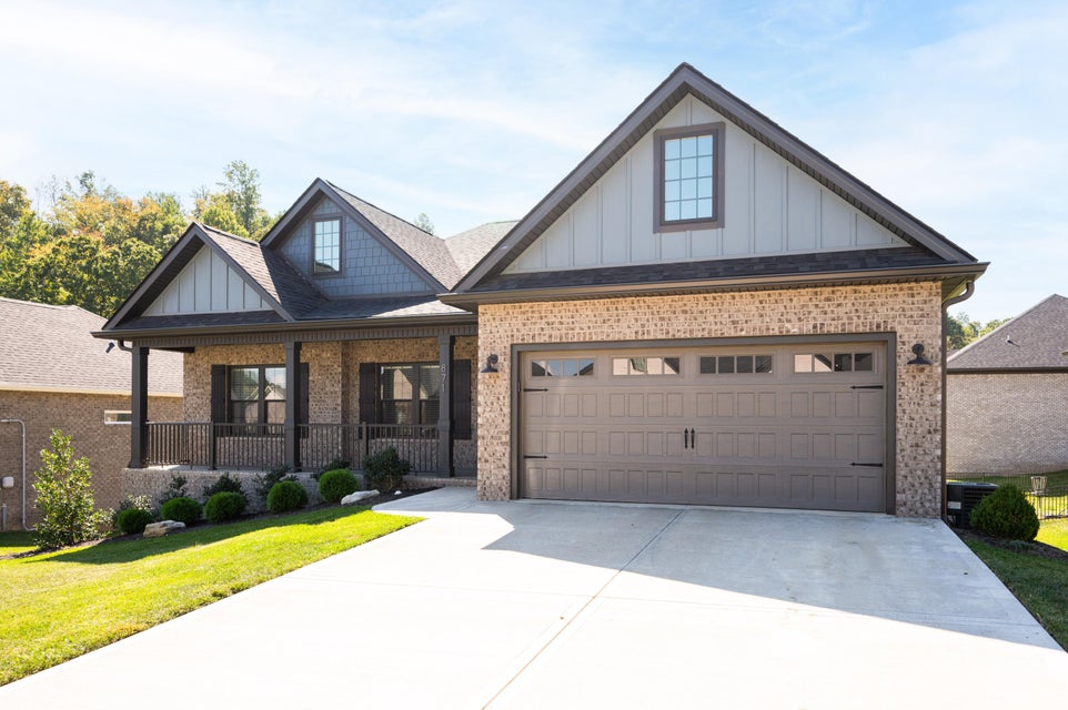 Photo #45: 871 Gardenia Drive