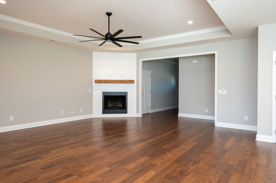 Photo #4: 871 Gardenia Drive