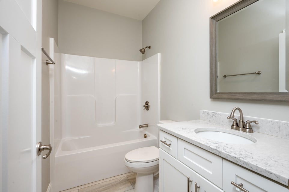 Photo #29: 871 Gardenia Drive