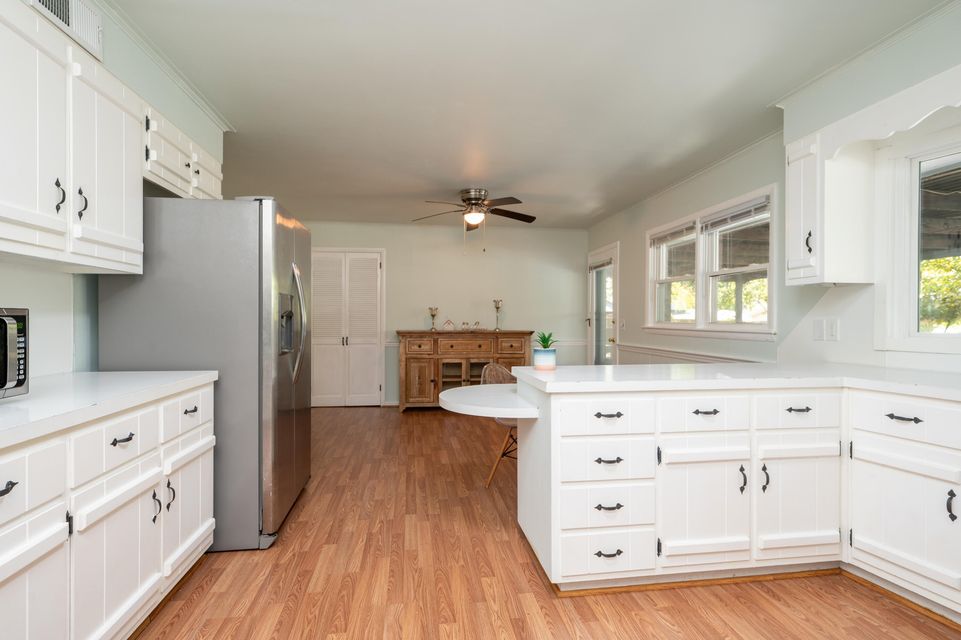 Photo #44: 808 Chippendale Road