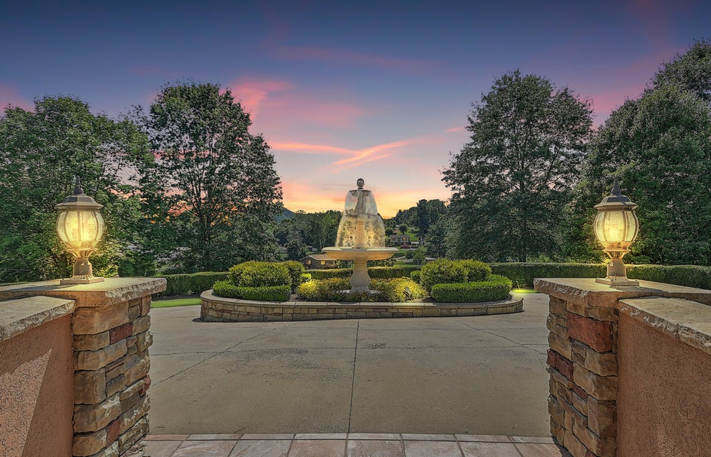 Photo #4: 124 Cross Community Road