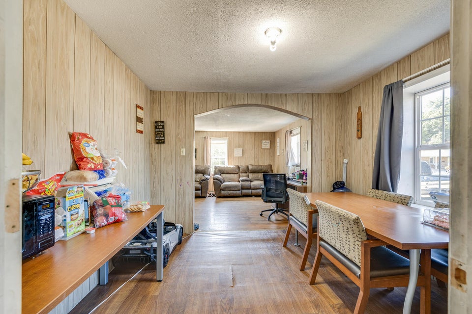 Photo #10: 1908 Derting Street