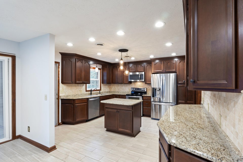 Photo #17: 646 Heritage Drive