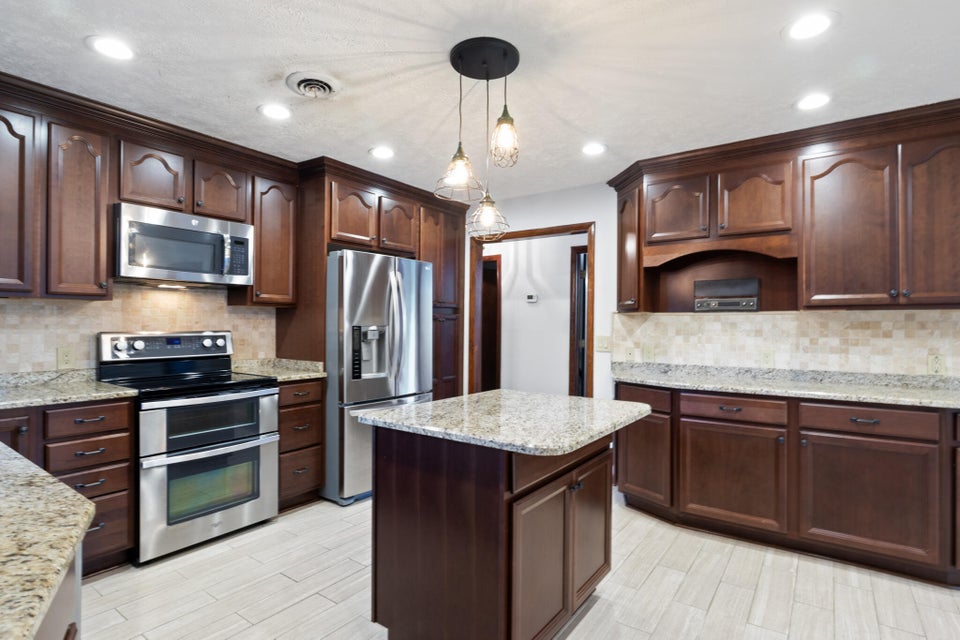 Photo #15: 646 Heritage Drive