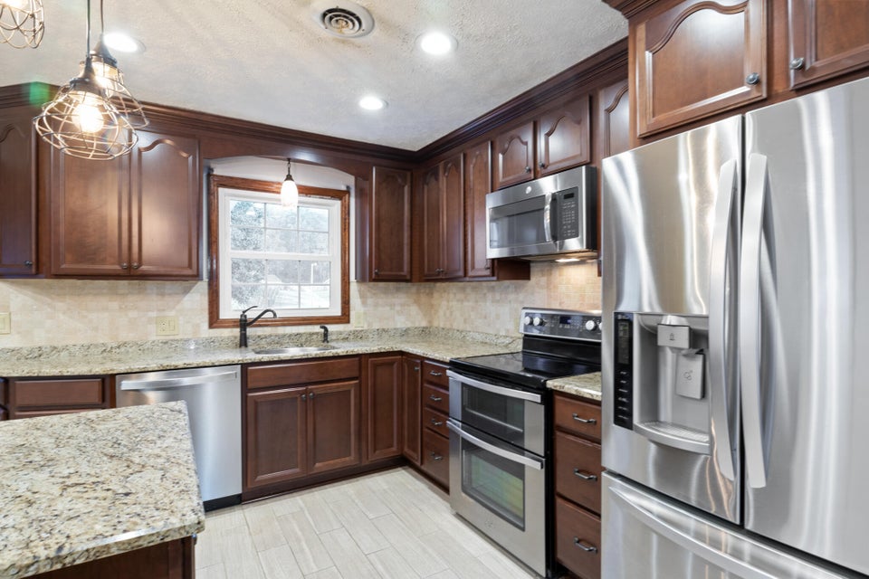 Photo #12: 646 Heritage Drive