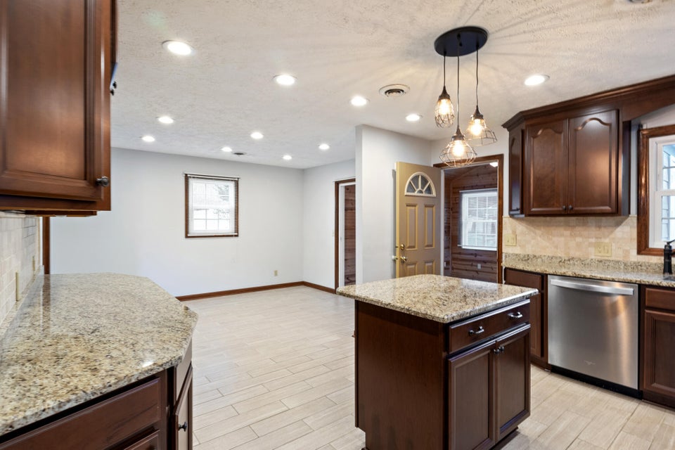 Photo #11: 646 Heritage Drive