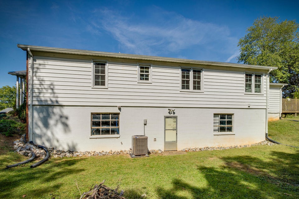 Photo #26: 216 Proffitt Lane