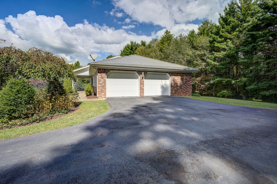 Photo #59: 503 Hillside Road