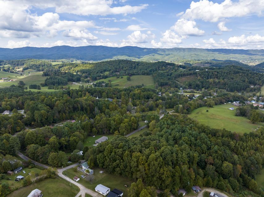Photo #77: 503 Hillside Road