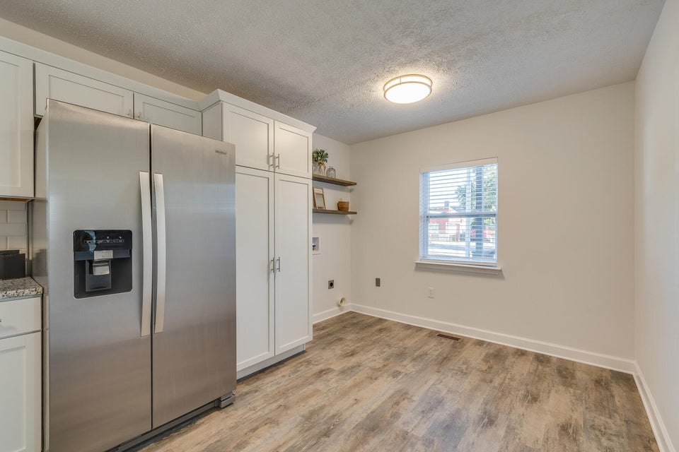 Photo #12: 1456 Marion Street