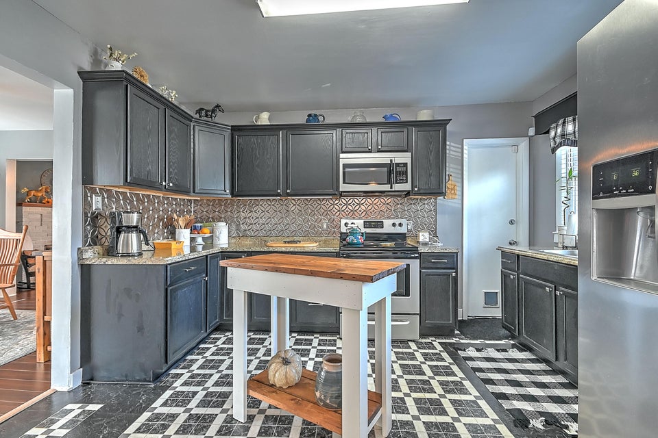Photo #14: 1800 Norway Street