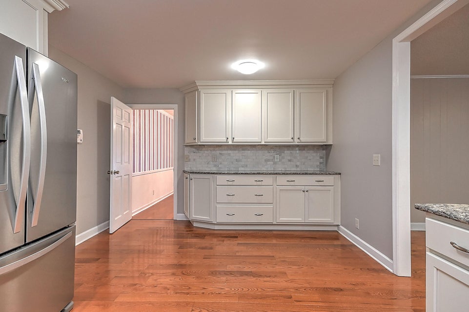 Photo #13: 904 Millercrest Drive