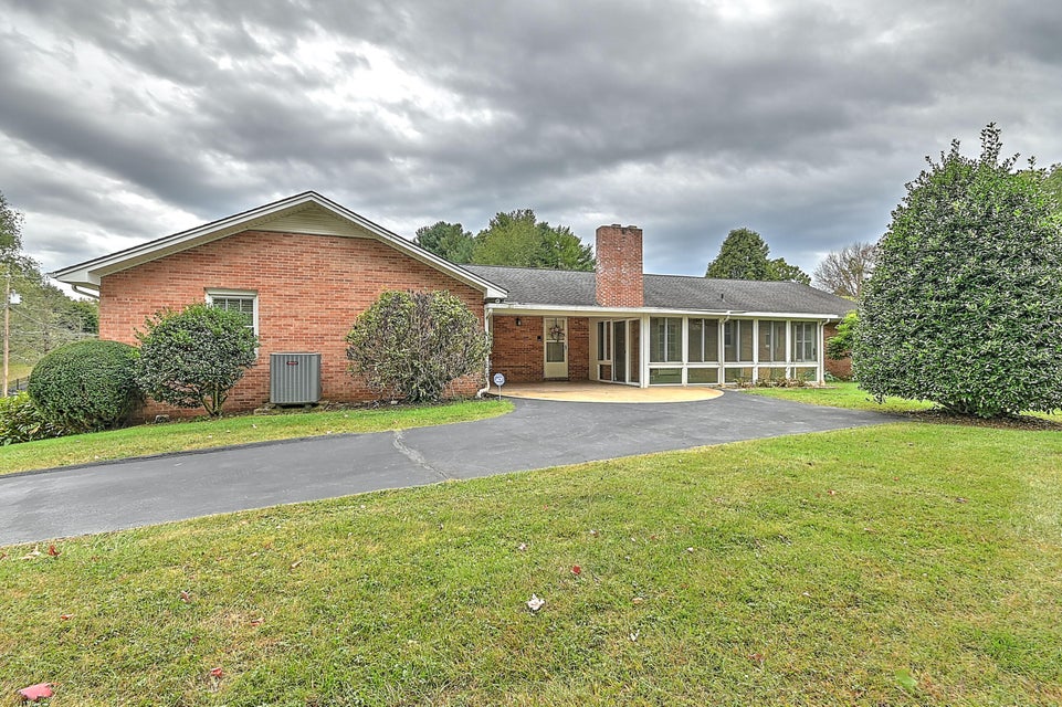 Photo #49: 904 Millercrest Drive