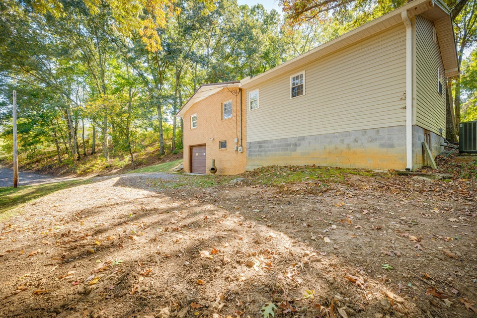 Photo #32: 119 Lynnwood Drive