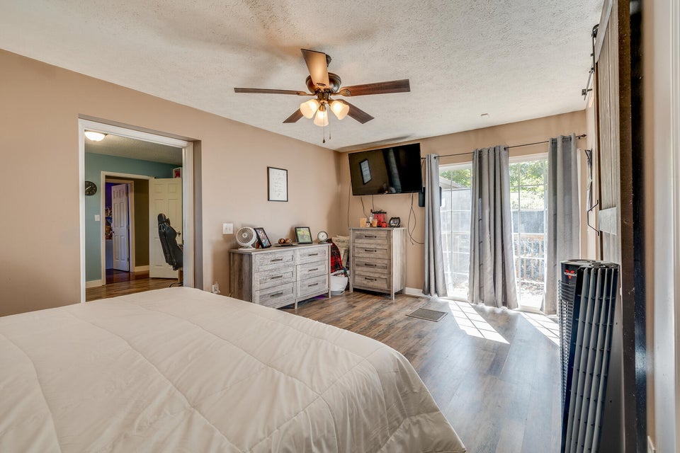 Photo #18: 119 Lynnwood Drive