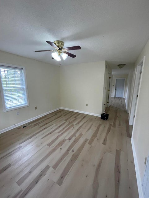 Photo #6: 286 Old Beidleman Road