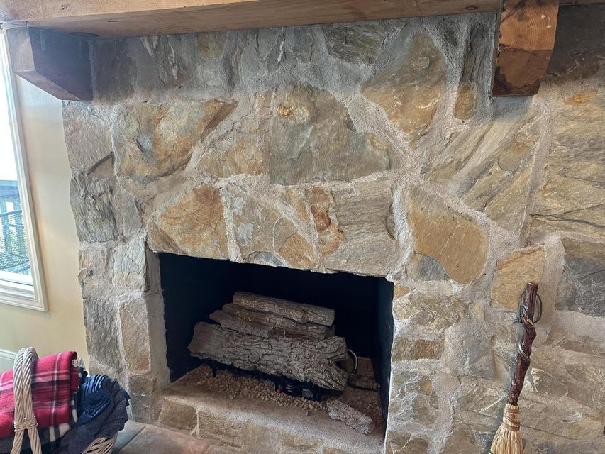 Photo #12: 328 Lakewind Drive