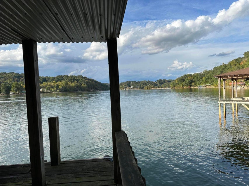 Photo #89: 328 Lakewind Drive