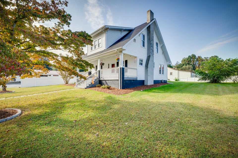 Photo #3: 340 Carter Street