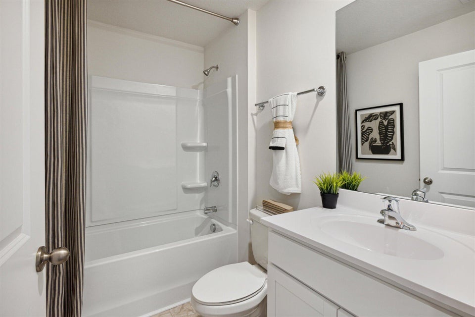 Photo #17: 1003 Saylors Place