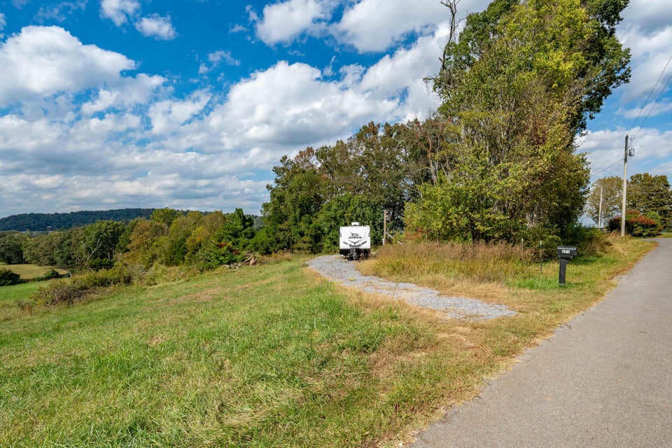 Photo #22: 671 Earnest Road