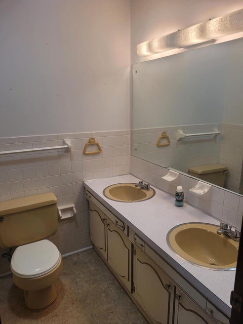 Photo #8: 470 Old Hickory Circle
