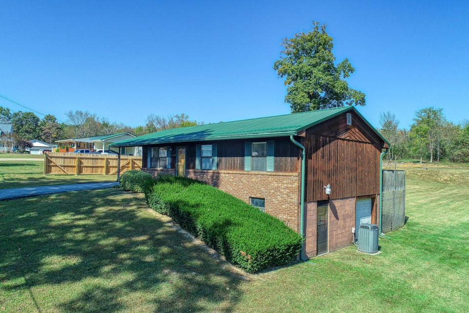 Photo #5: 248 Shady Lane Avenue