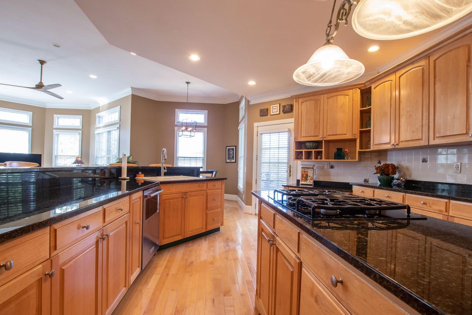 Photo #28: 21390 Sheffield Court