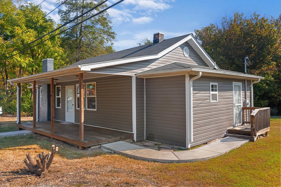 Photo #2: 2035 Tenneva Street