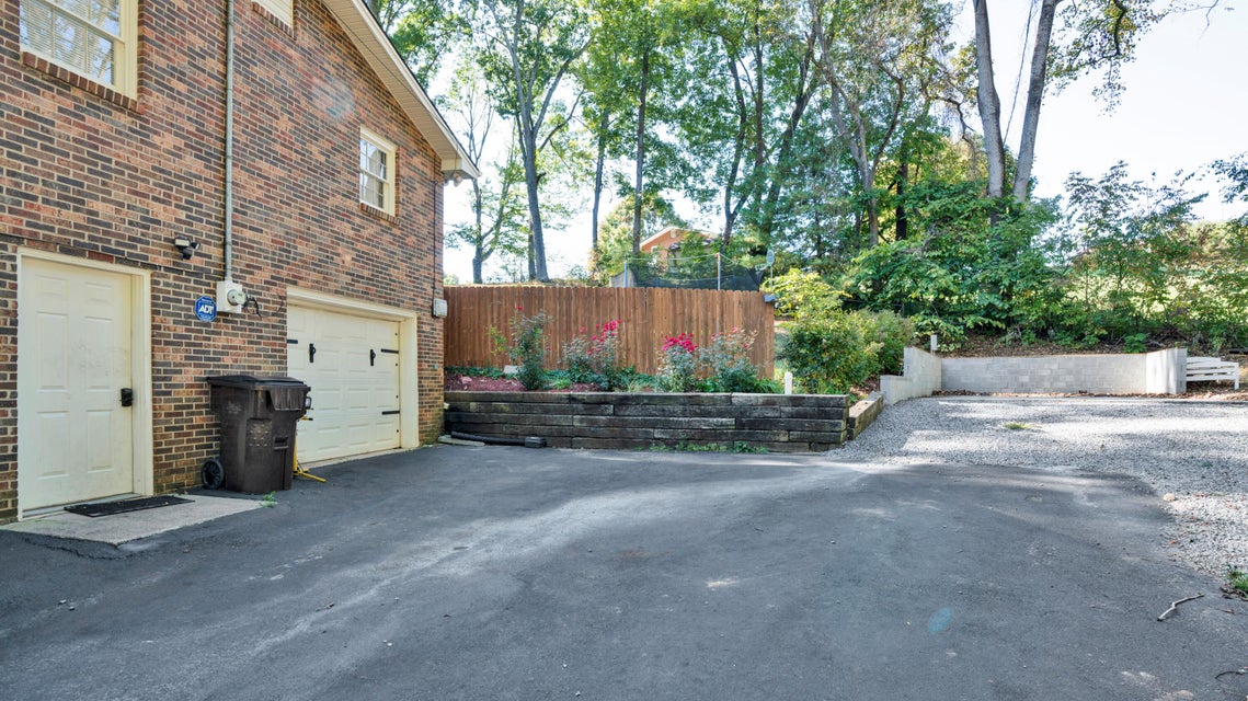 Photo #4: 325 Rosemary Lane