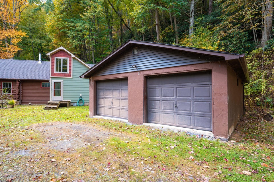Photo #51: 860 Flat Ridge Road
