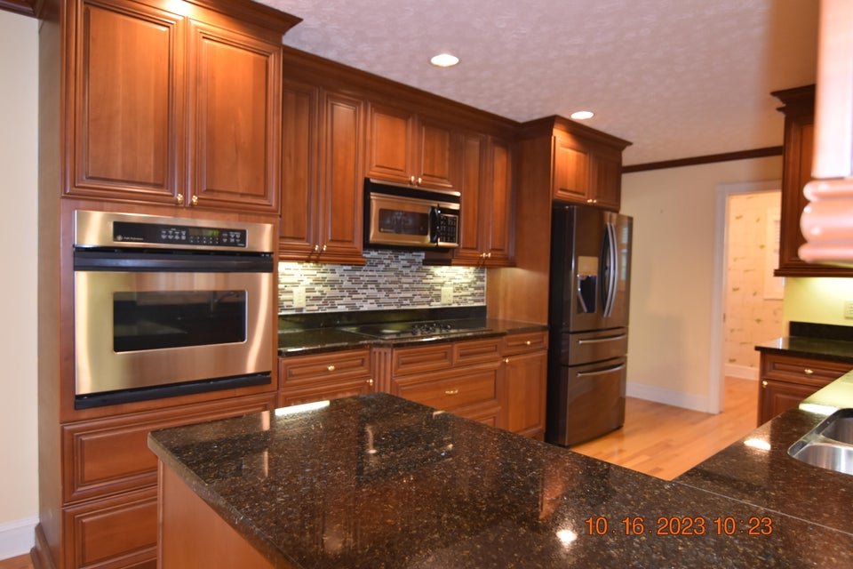Photo #15: 908 Colfax Avenue