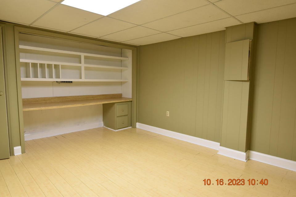 Photo #47: 908 Colfax Avenue